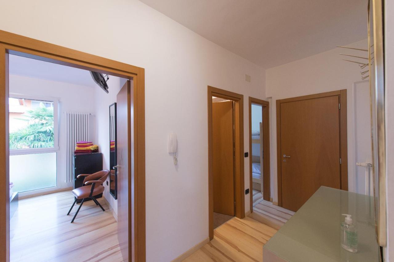 Appartement Lago Blu Riva del Garda Exteriör bild