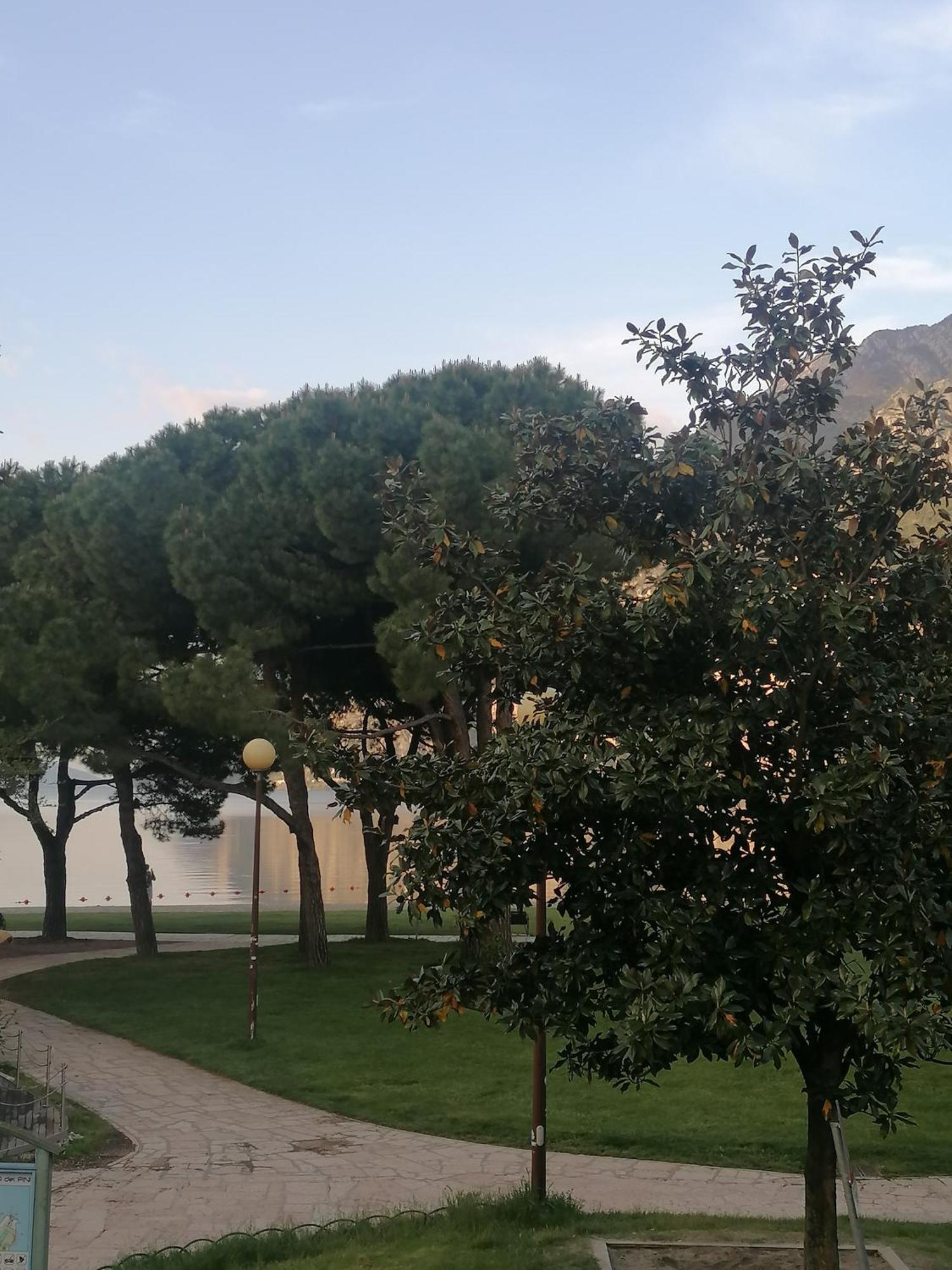 Appartement Lago Blu Riva del Garda Exteriör bild